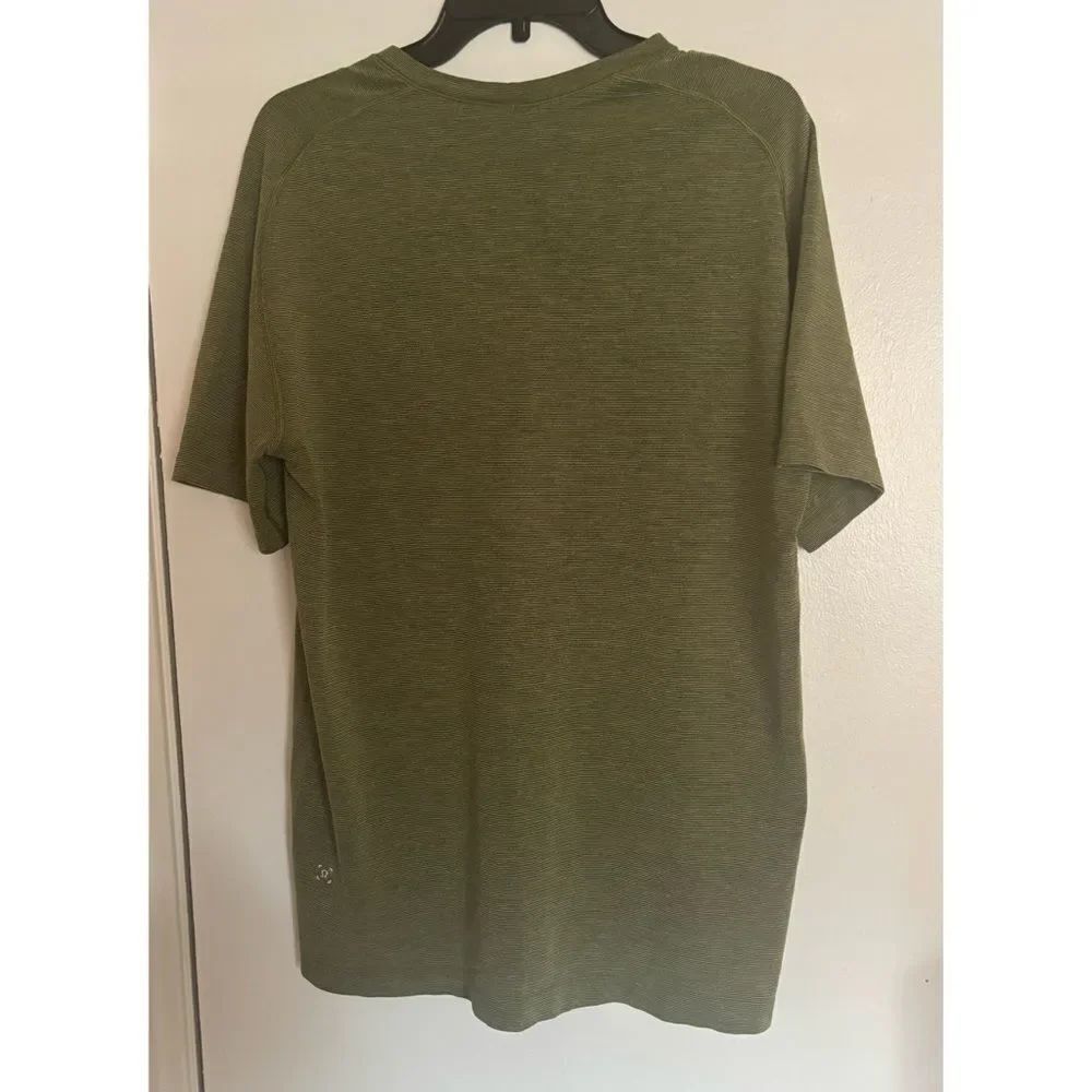 lululemon Metal Vent Tech 2.0 T-shirt Size L - Picture 5 of 7